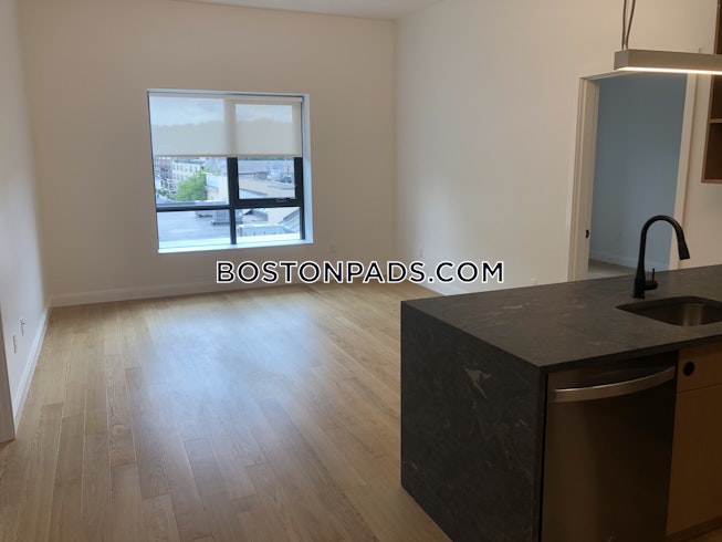 Boston - $5,300 /mo