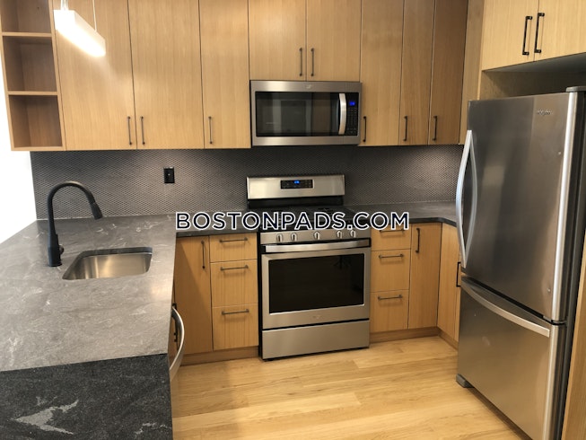 Boston - $5,300 /mo