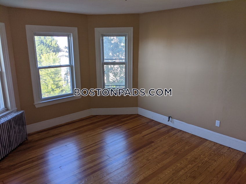 Boston - $2,800 /month