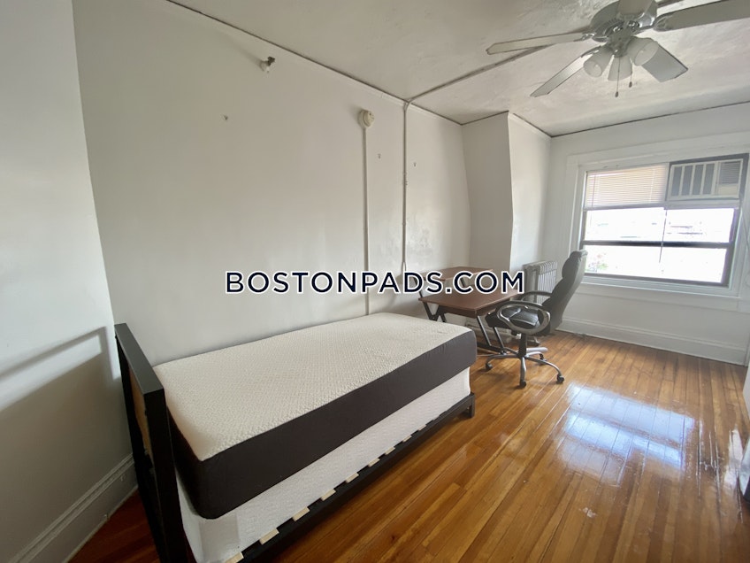 Boston - $2,225 /month