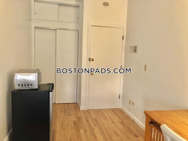 Boston - $1,595 /mo