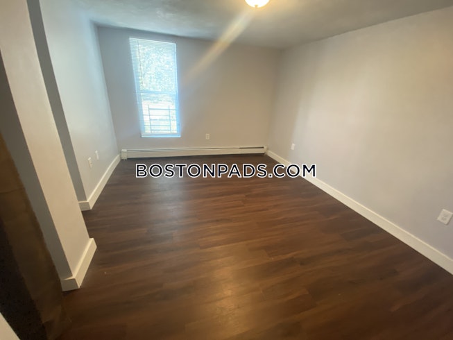 Boston - $4,000 /mo