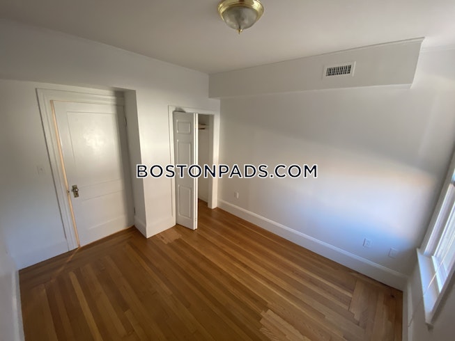 Boston - $4,150 /mo