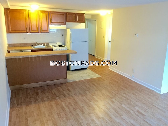 Boston - $1,800 /mo