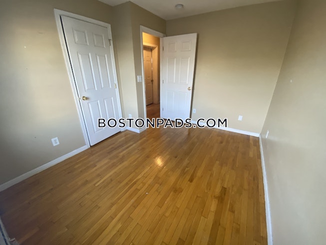 Boston - $4,895 /mo