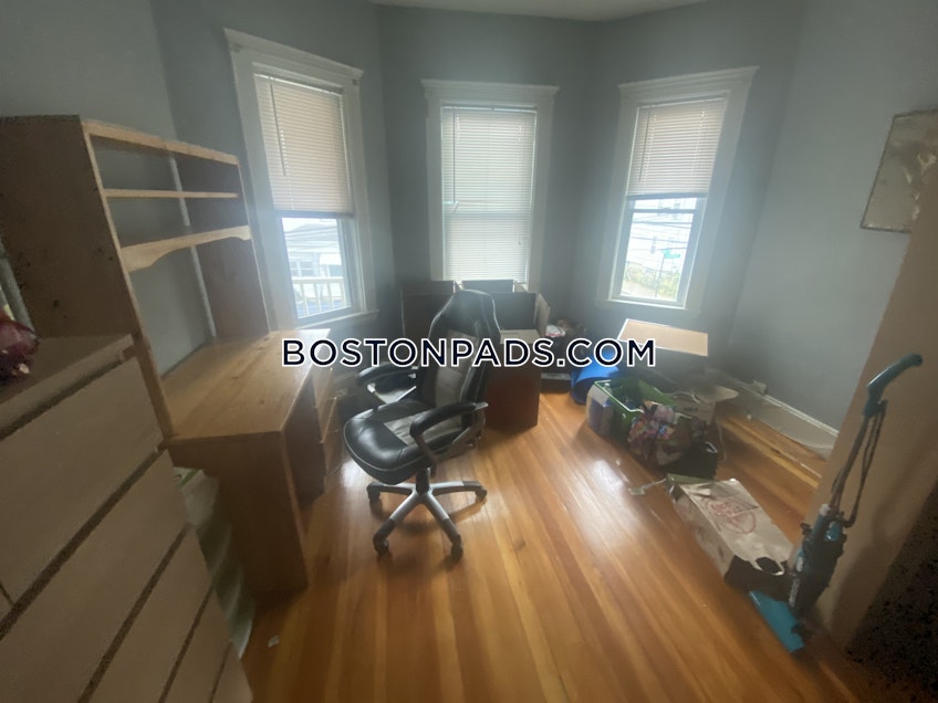 Boston - $2,200 /month