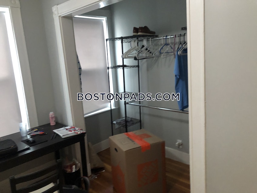 Boston - $2,100 /month