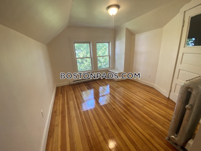 Boston - $5,600 /mo