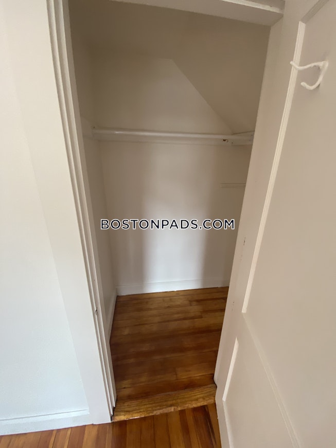 Boston - $5,600 /mo