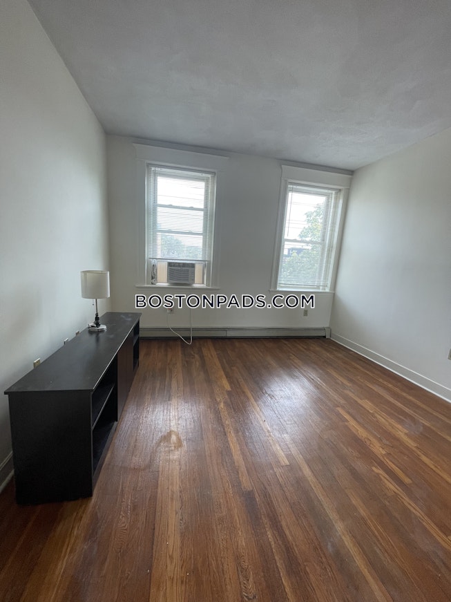 Boston - $1,650 /mo