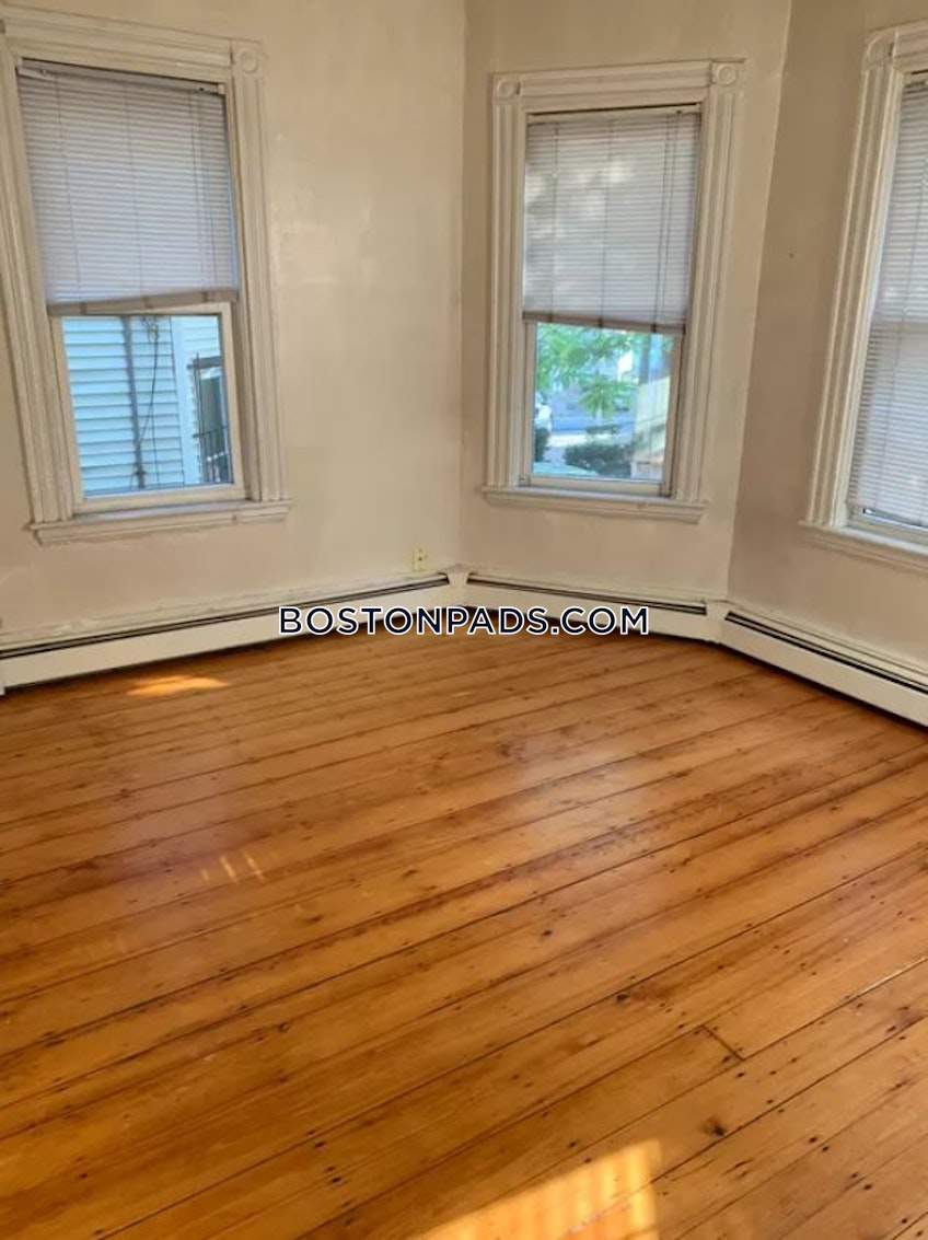 Boston - $3,400 /month