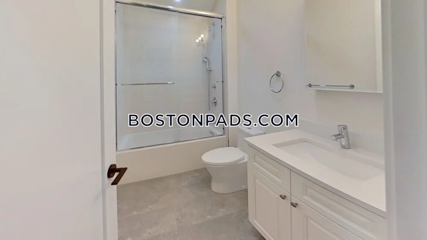 Boston - $3,895 /month