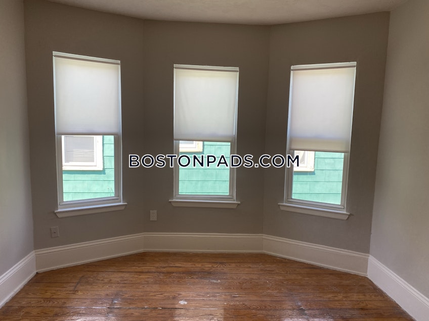 Boston - $2,695 /month