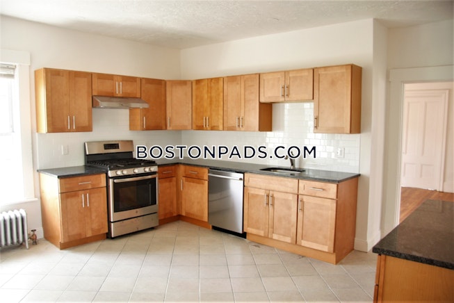 Waltham - $3,500 /mo