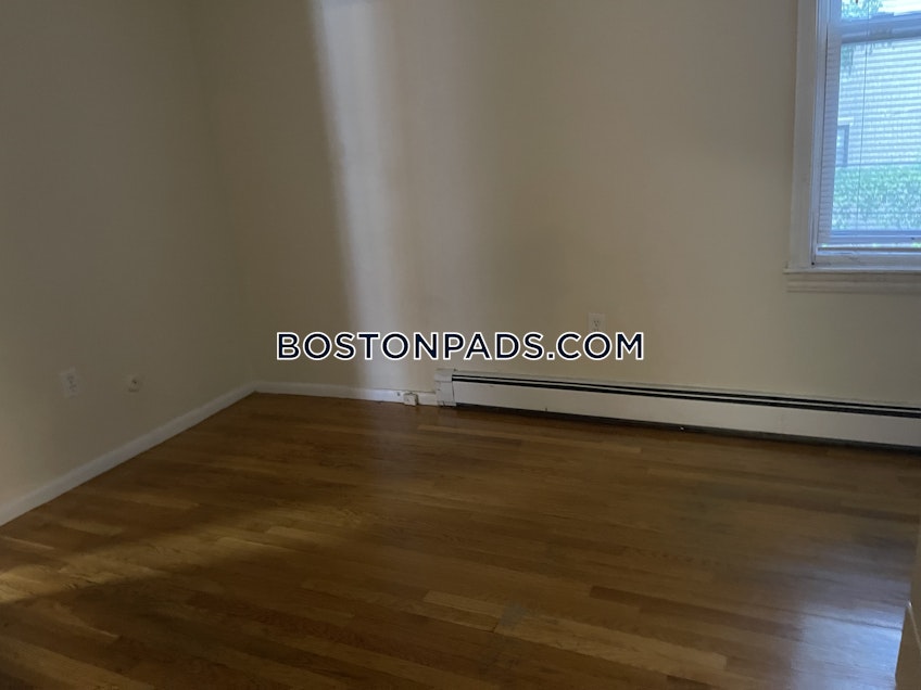 Boston - $1,200 /month