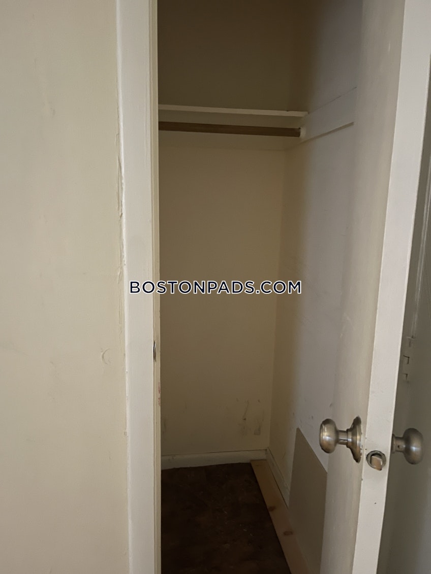 Boston - $1,200 /month