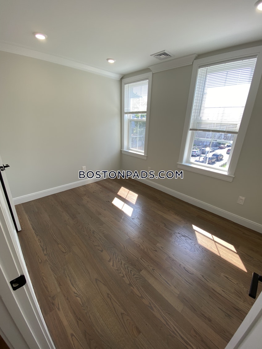 Boston - $3,195 /month