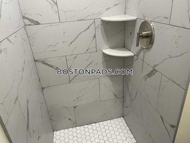 Boston - $2,225 /mo