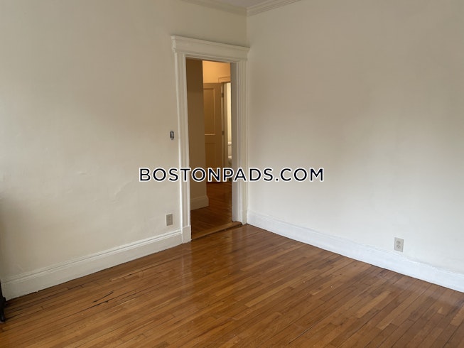 Boston - $2,225 /mo