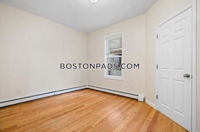 Boston - $2,800 /mo