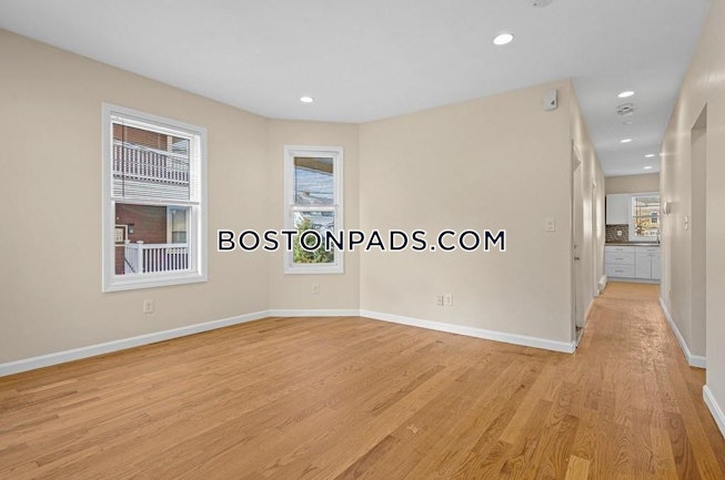 Boston - $2,800 /mo