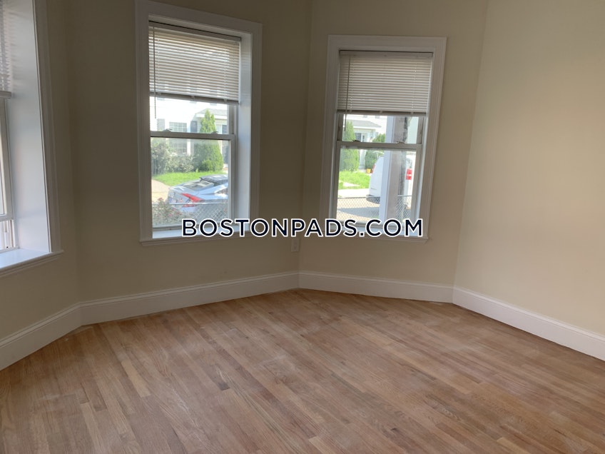 Boston - $3,700 /month