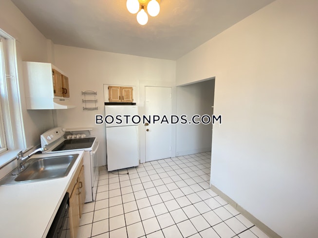 Boston - $3,450 /mo