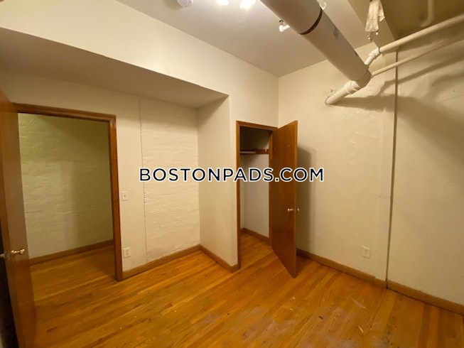 Boston - $4,850 /mo