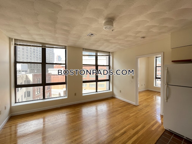 Boston - $3,000 /mo