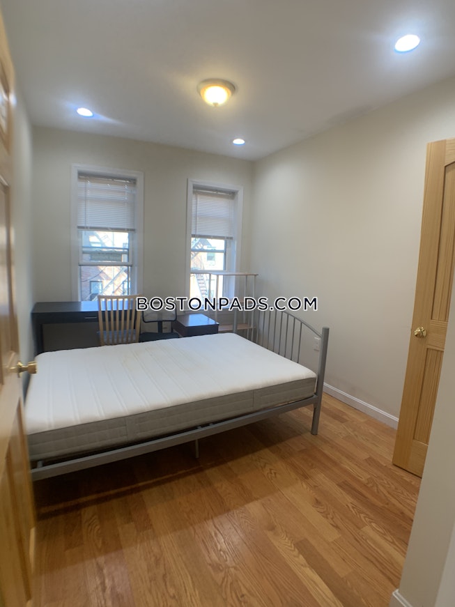 Boston - $5,300 /mo