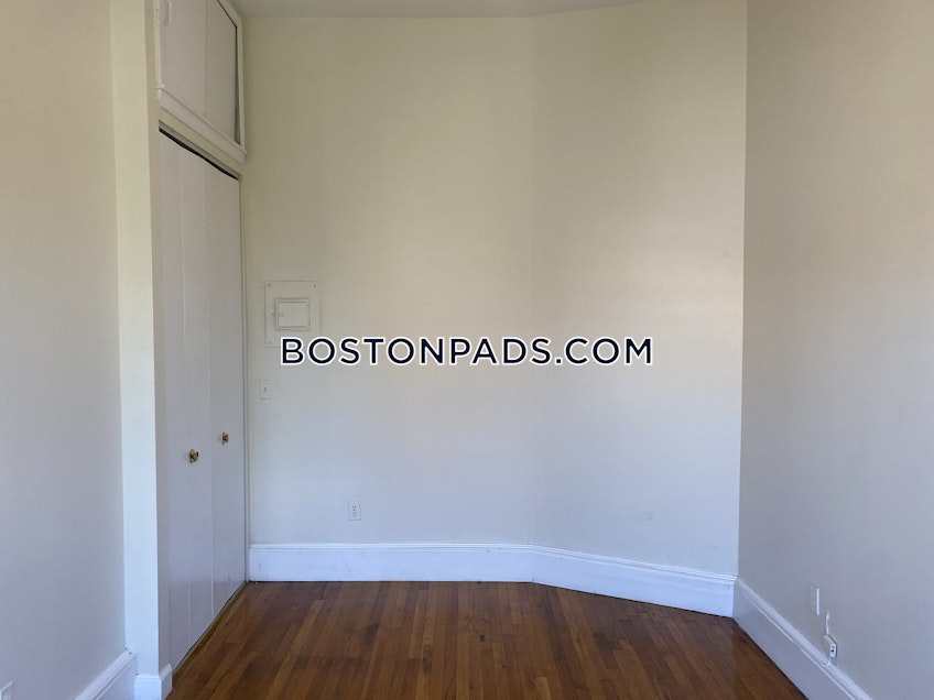 Boston - $2,750 /month