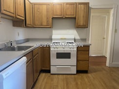 Brookline, $3,450/mo