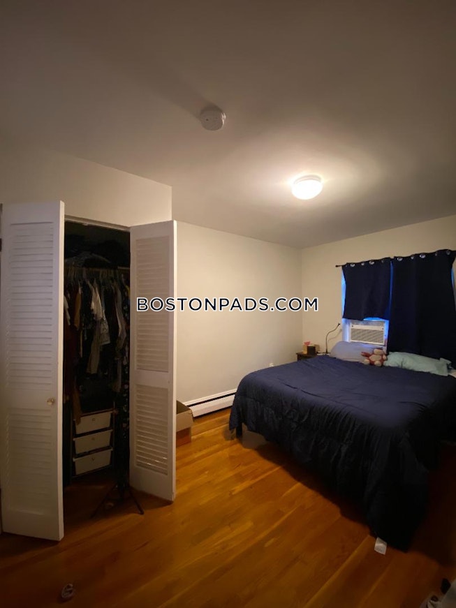 Boston - $2,500 /mo