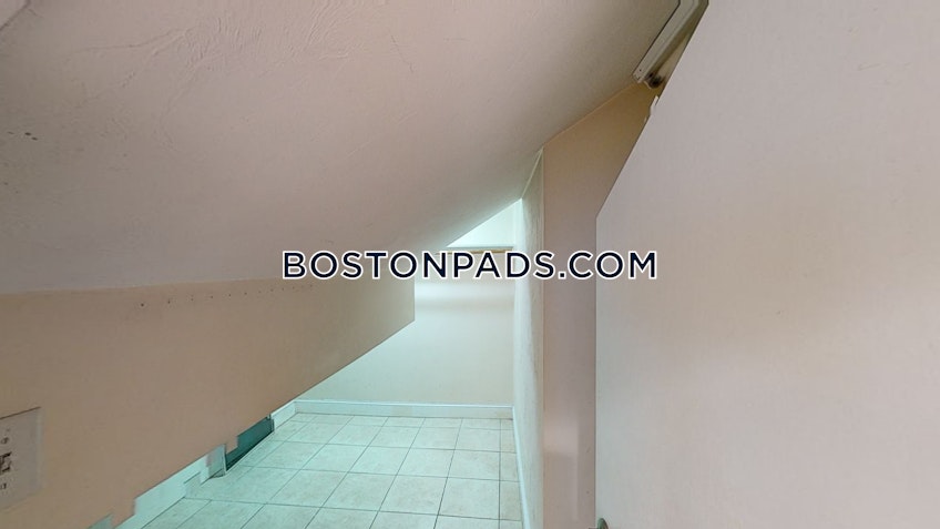 Brookline - $2,145 /month