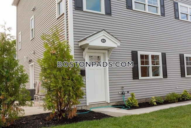 Waltham - $3,975 /mo