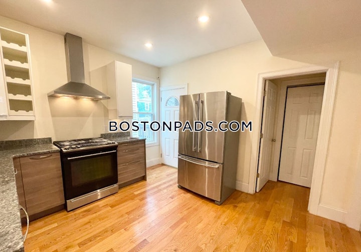 dorchester-apartment-for-rent-3-bedrooms-1-bath-boston-3750-4556199 