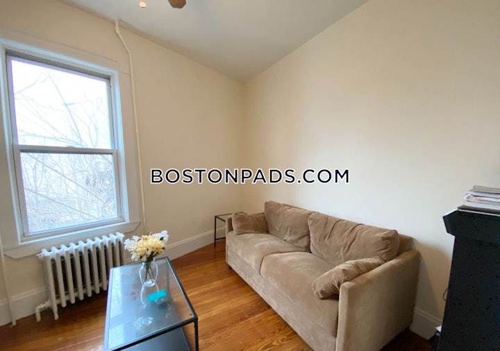 dorchester-apartment-for-rent-4-bedrooms-1-bath-boston-3000-4554765 