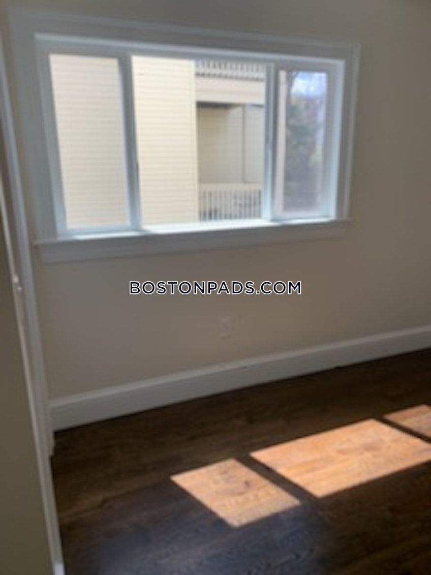 Boston - $5,200 /month