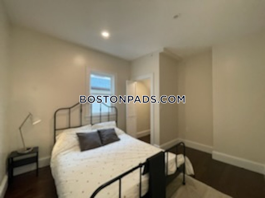 Boston - $5,200 /month