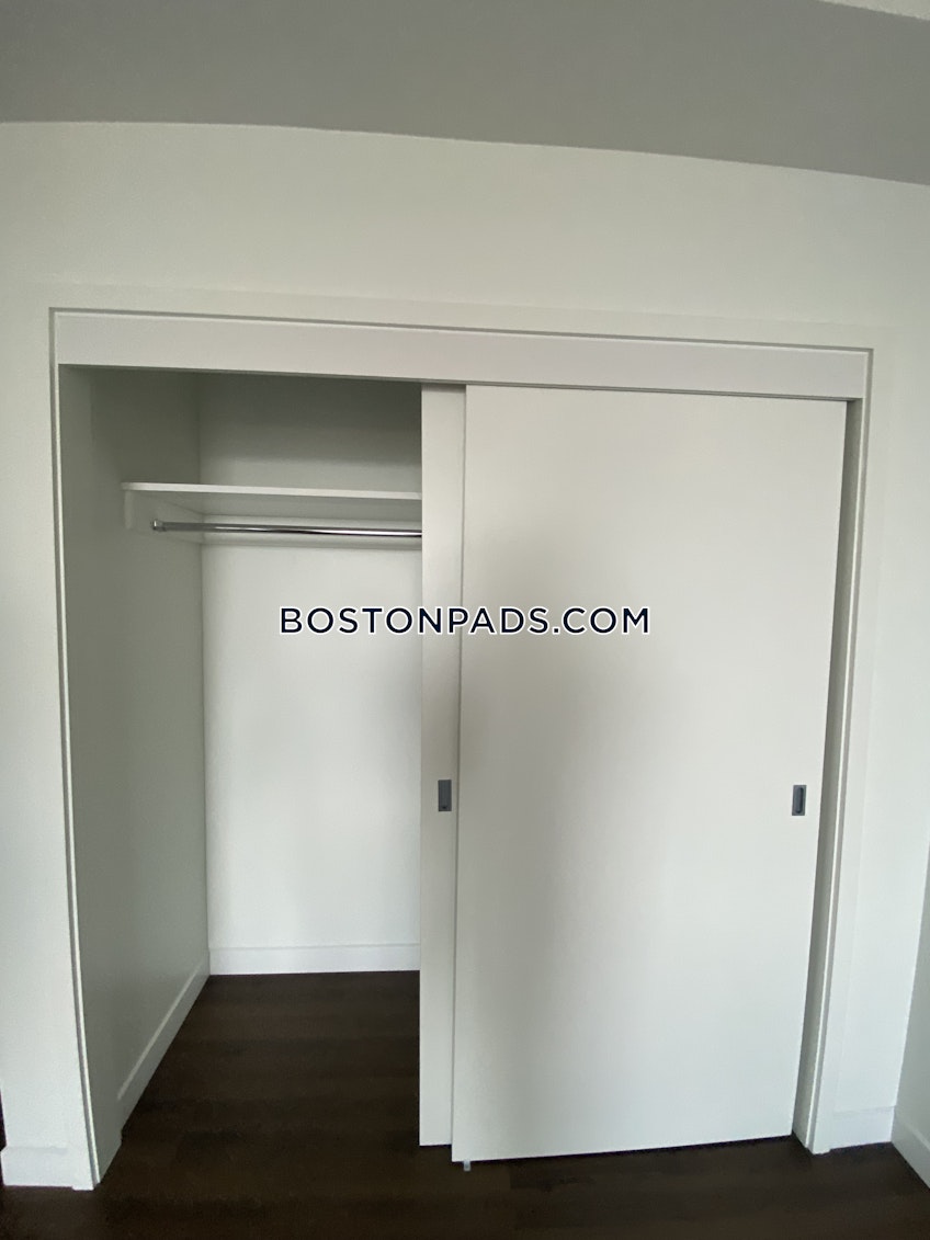 Boston - $3,520 /month