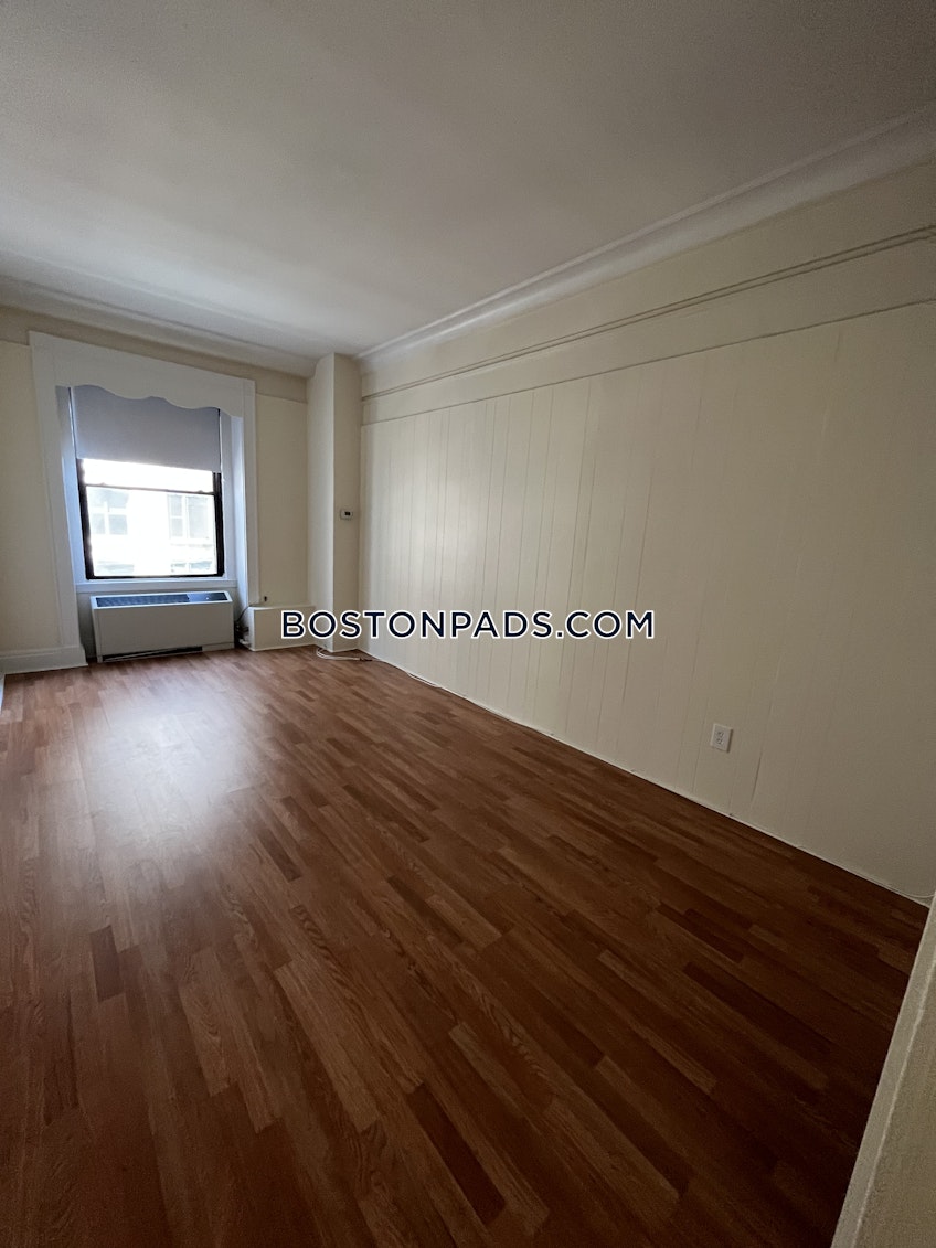 Boston - $2,500 /month