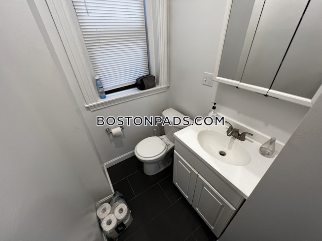 Boston - $3,350 /mo