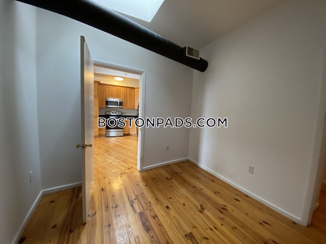 Boston - $2,675 /mo