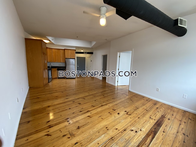 Boston - $2,675 /mo