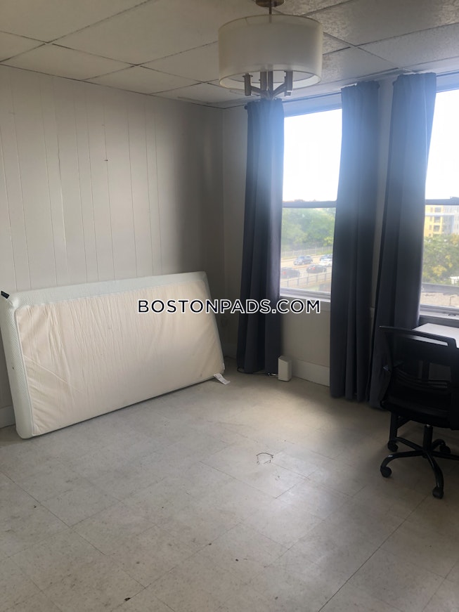 Boston - $4,199 /mo