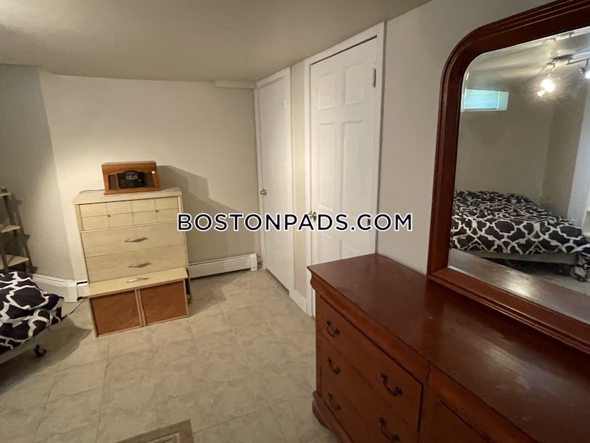 Boston - $3,600 /month