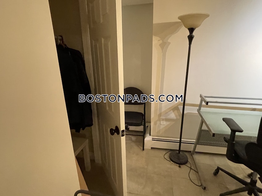 Boston - $3,600 /month