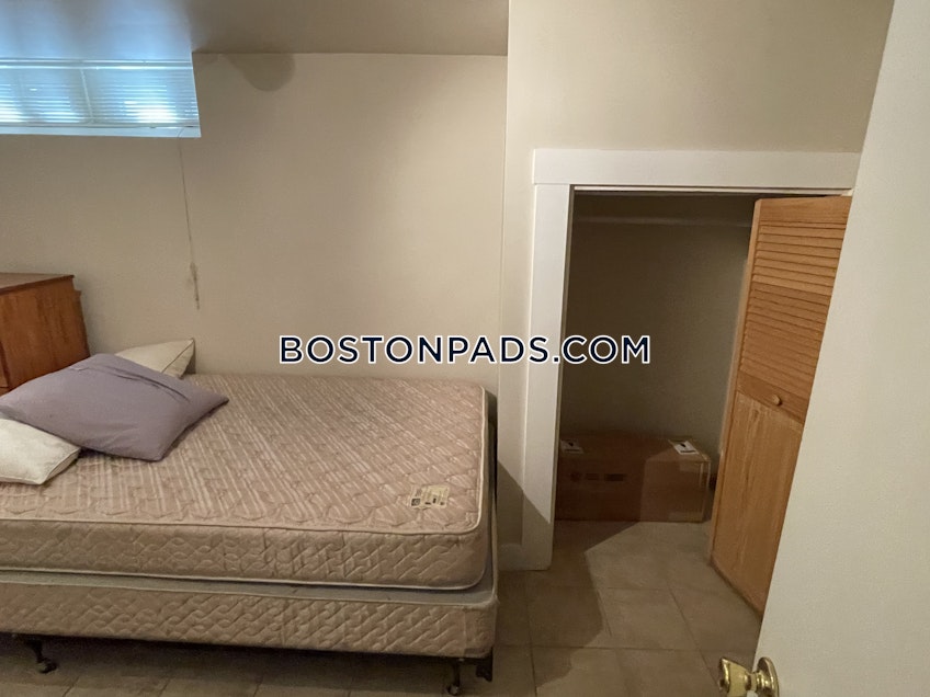 Boston - $3,600 /month