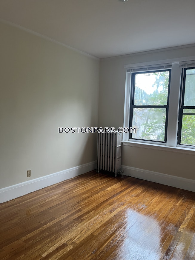 Malden - $1,900 /mo