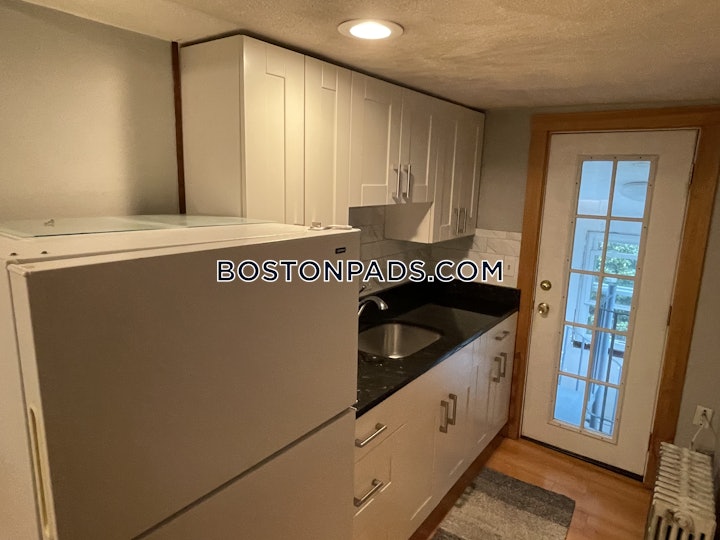 brighton-apartment-for-rent-6-bedrooms-2-baths-boston-9500-4636482 